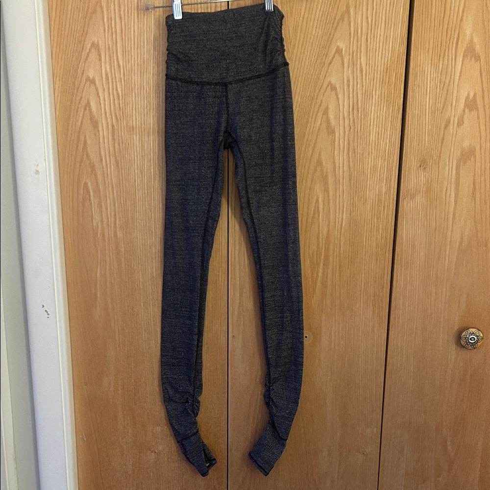 Lululemon Still Mind Interlink tights in the Ice Grey Black (item21)